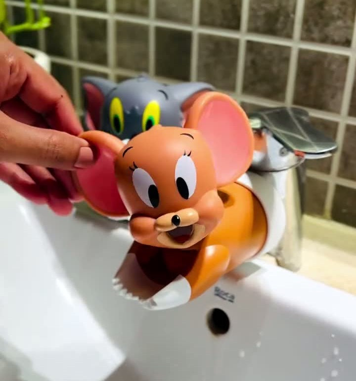 Cartoon Themed Tap Faucet Extender ( Assorted Pack of 1 )