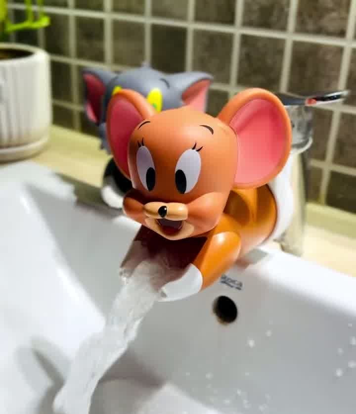 Cartoon Themed Tap Faucet Extender ( Assorted Pack of 1 )